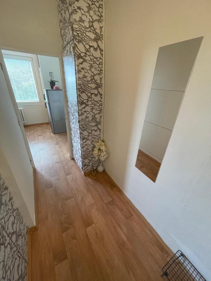 Klidny Byt Na Okraji Trutnova Apartment Ngoại thất bức ảnh